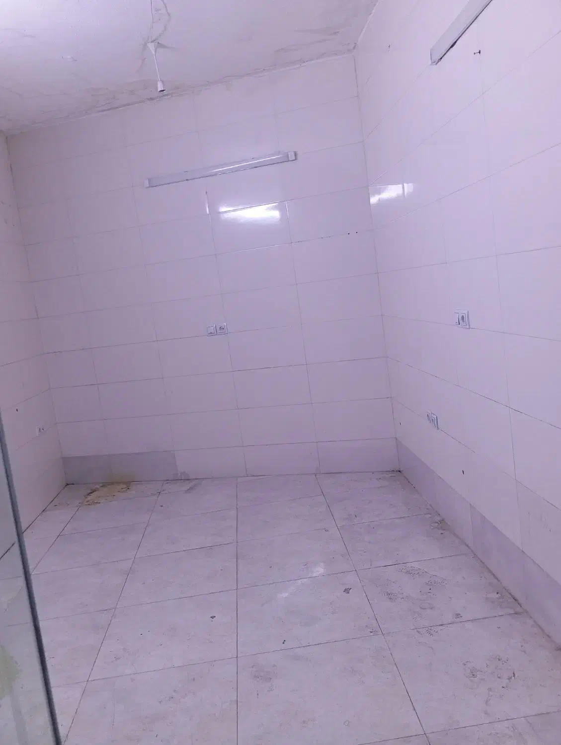 فروش مغازه 16 متری با بالکن در بهترین لوکیشن شهر|فروش مغازه و غرفه|شیراز, شهرک والفجر|دیوار