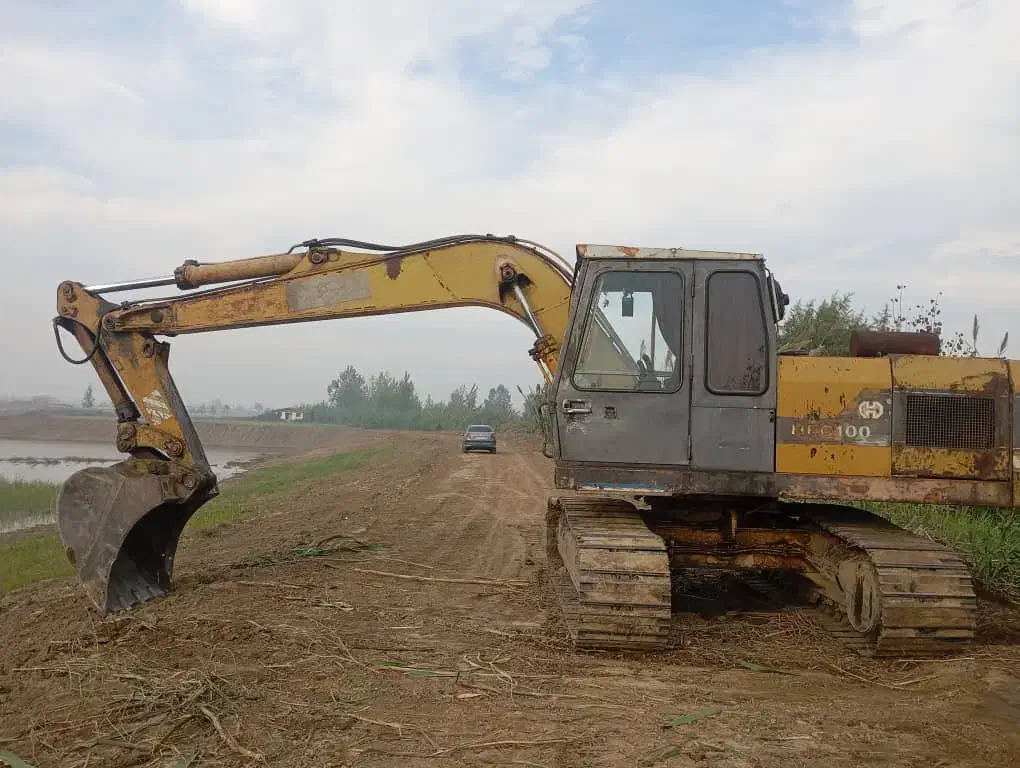 بیل HEC100|خودرو سنگین|بابل, |دیوار