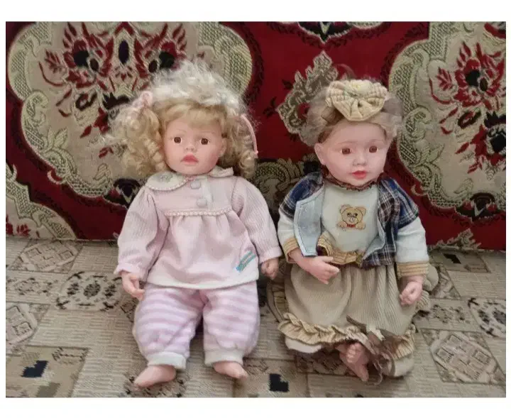 دوعدد عروسک زیبا یکی آوازه خوان و صورتی بی صدا|اسباب‌بازی بچه|اراک, |دیوار