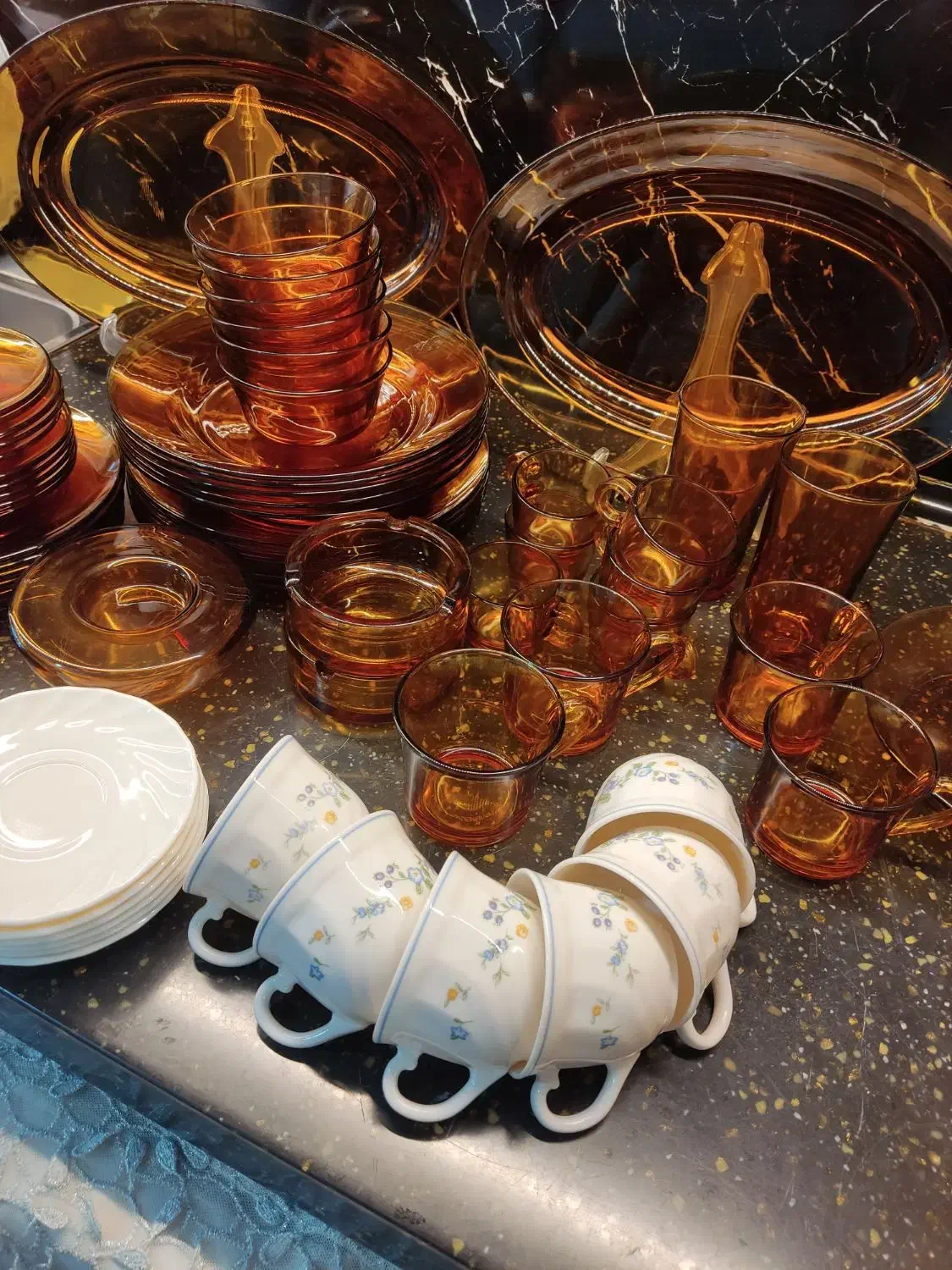 ظرف عسلی دورالکس فرانسه قاب و قدح آرکوپال|ظروف سرو و پذیرایی|اصفهان, شهرک کاوه|دیوار