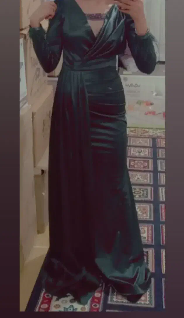 لباس شب|لباس|بهارستان, |دیوار