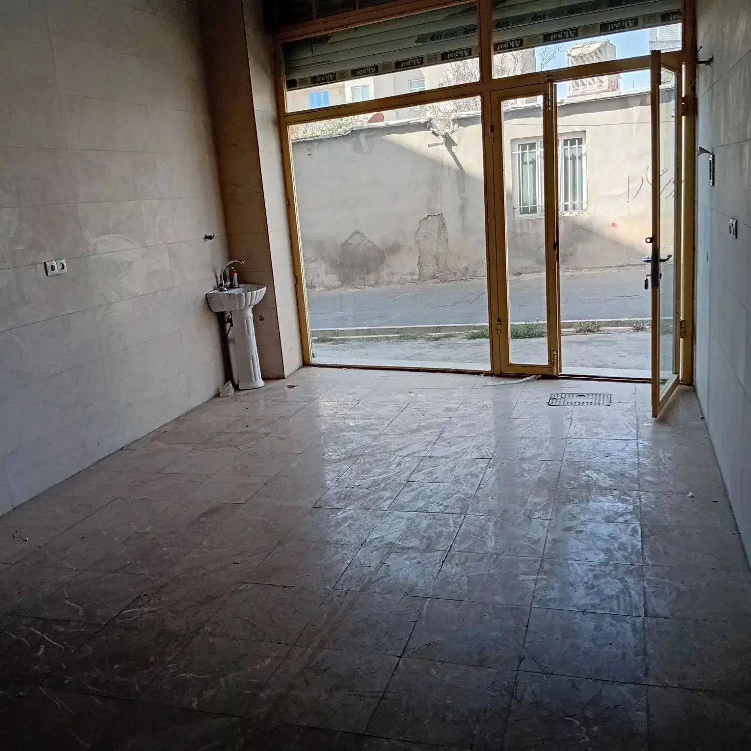 اجاره مغازه حدود ۴۰متر|اجارهٔ مغازه و غرفه|هشتگرد, هشتگرد قدیم|دیوار