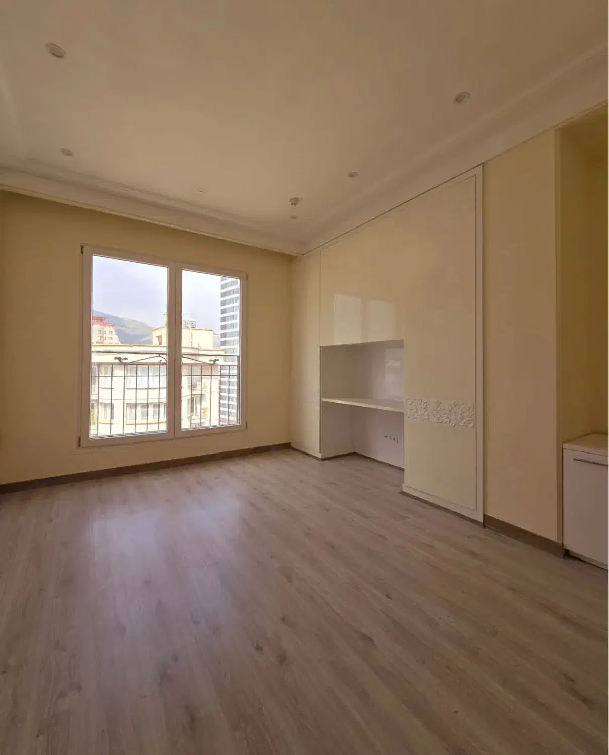 ۲۰۰متر۳خواب غرق نوروشیک تاپ لوکیشن نیاوران گل سنگ