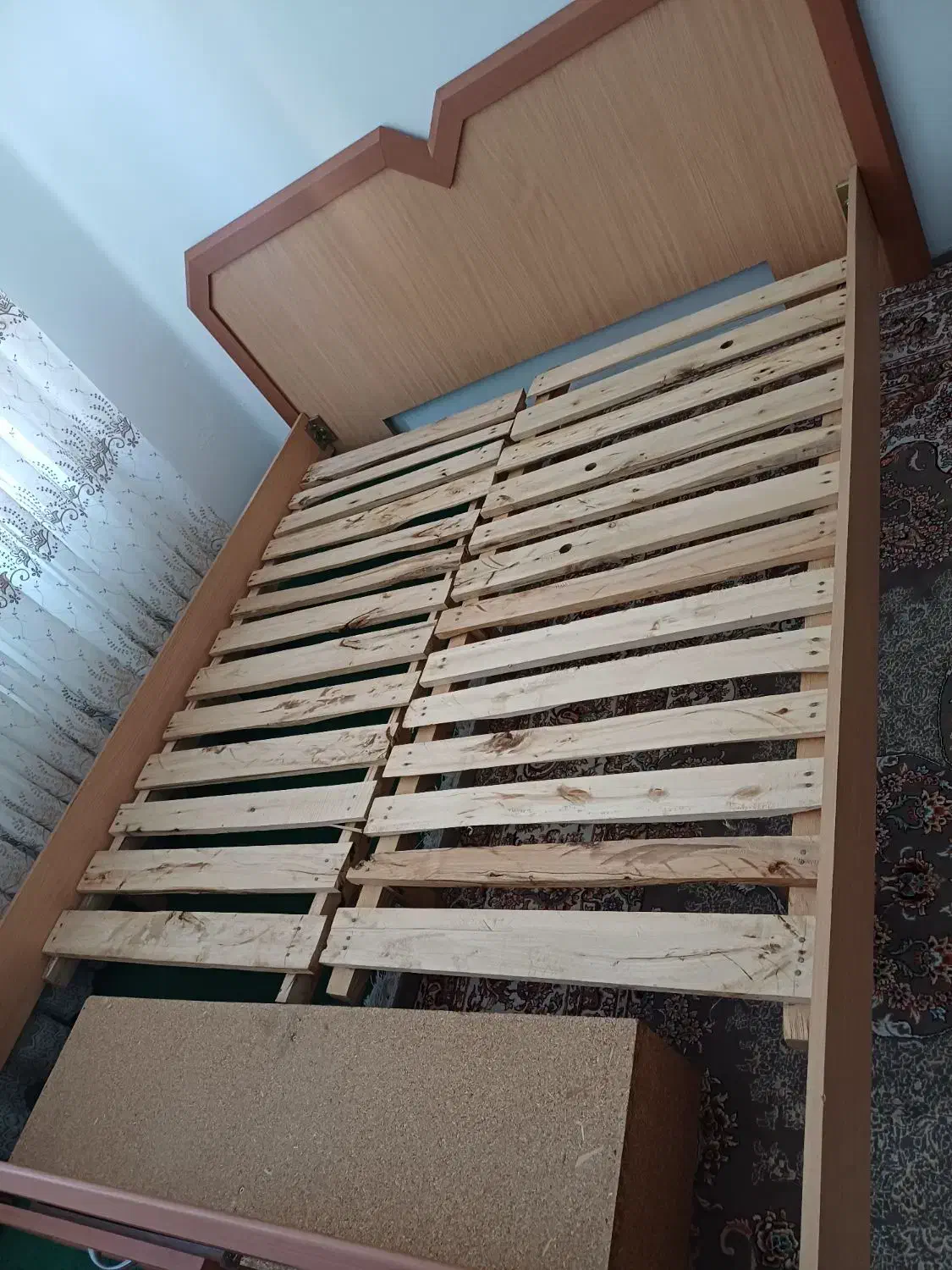 تخت خواب دو نفره|تخت و سرویس خواب|قروه, |دیوار