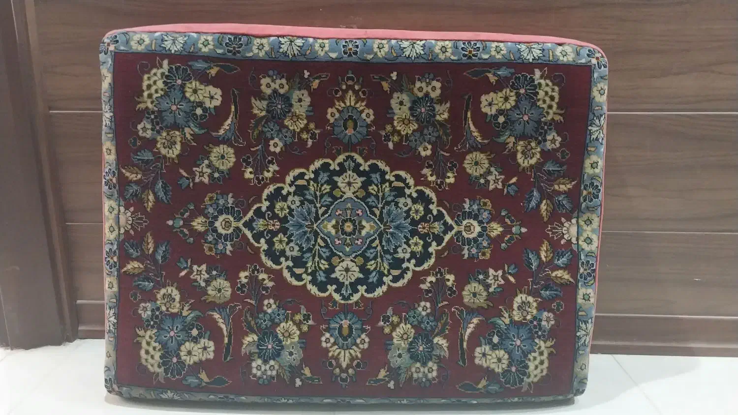 چند تا قالیچه دستباف|فرش|اصفهان, خواجو|دیوار