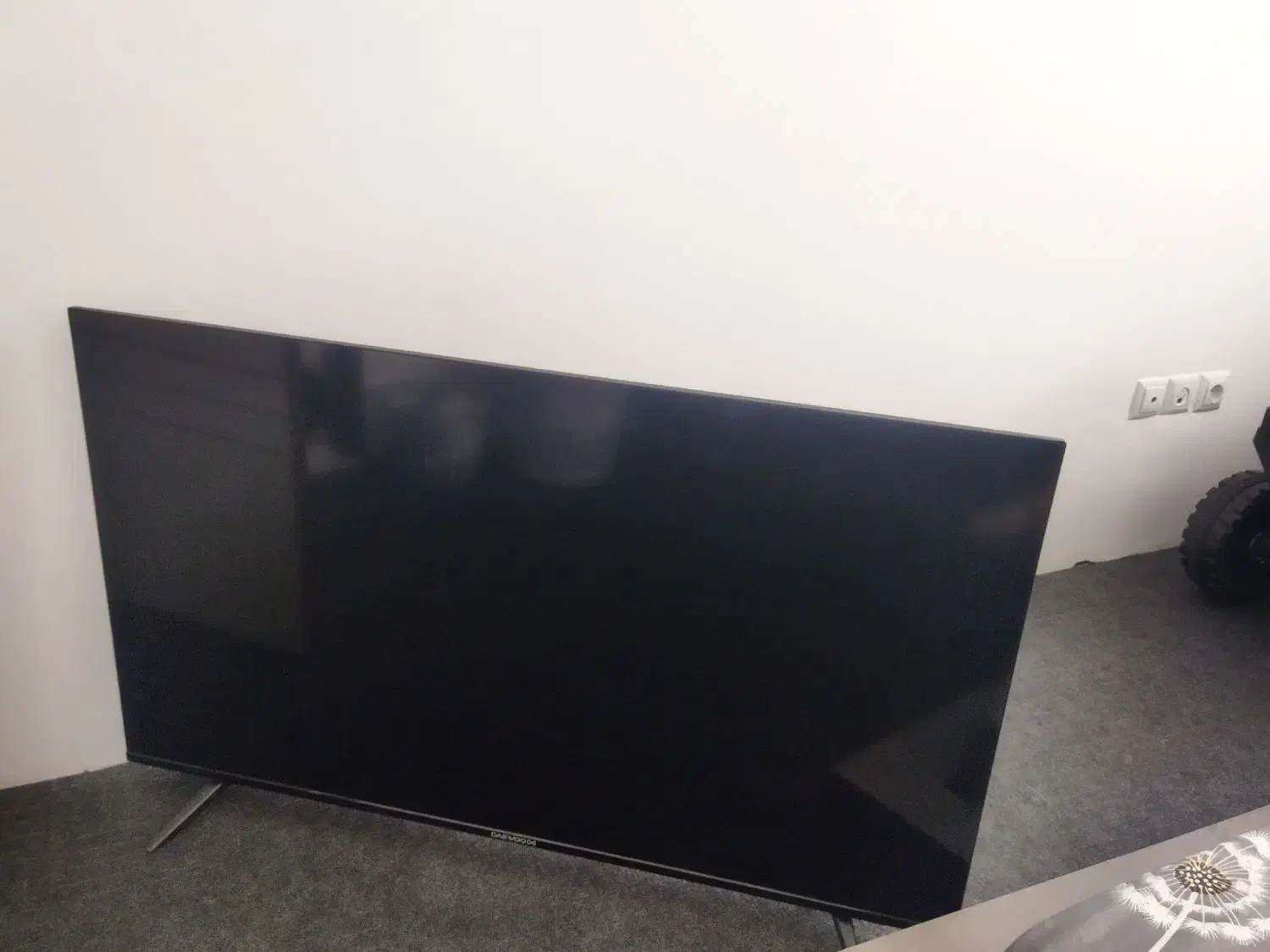 تلویزیون|تلویزیون و پروژکتور|سنندج, |دیوار