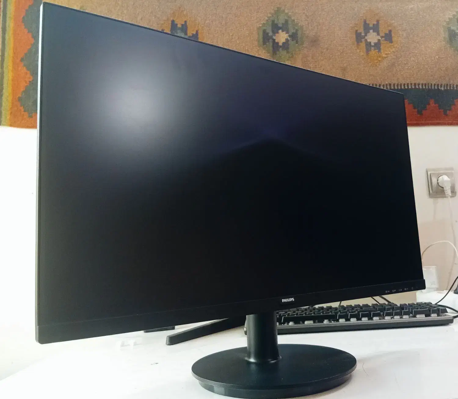 مانیتور 27 اینچ فیلیپس در حد آک با گارانتی و hdmi|قطعات و لوازم جانبی رایانه|مشهد, عبادی|دیوار