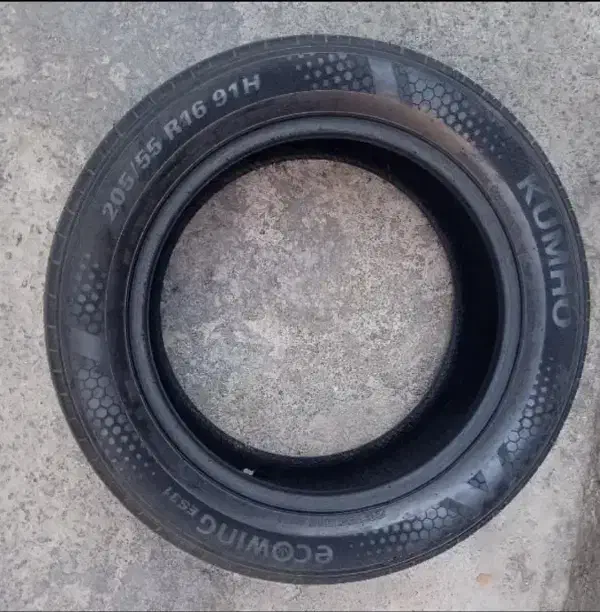 تایر 16.55.205 اصل کره شرکت کومهو komho|قطعات یدکی و لوازم جانبی|خوی, |دیوار