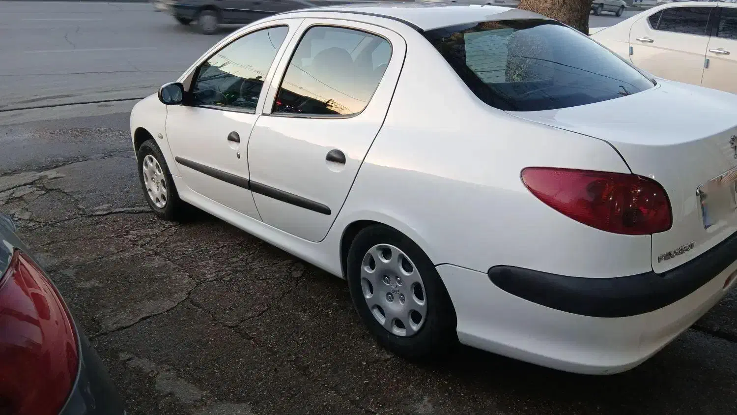 206 v8 مدل90 اطاق تعویض|خودرو سواری و وانت|خرم‌آباد, |دیوار