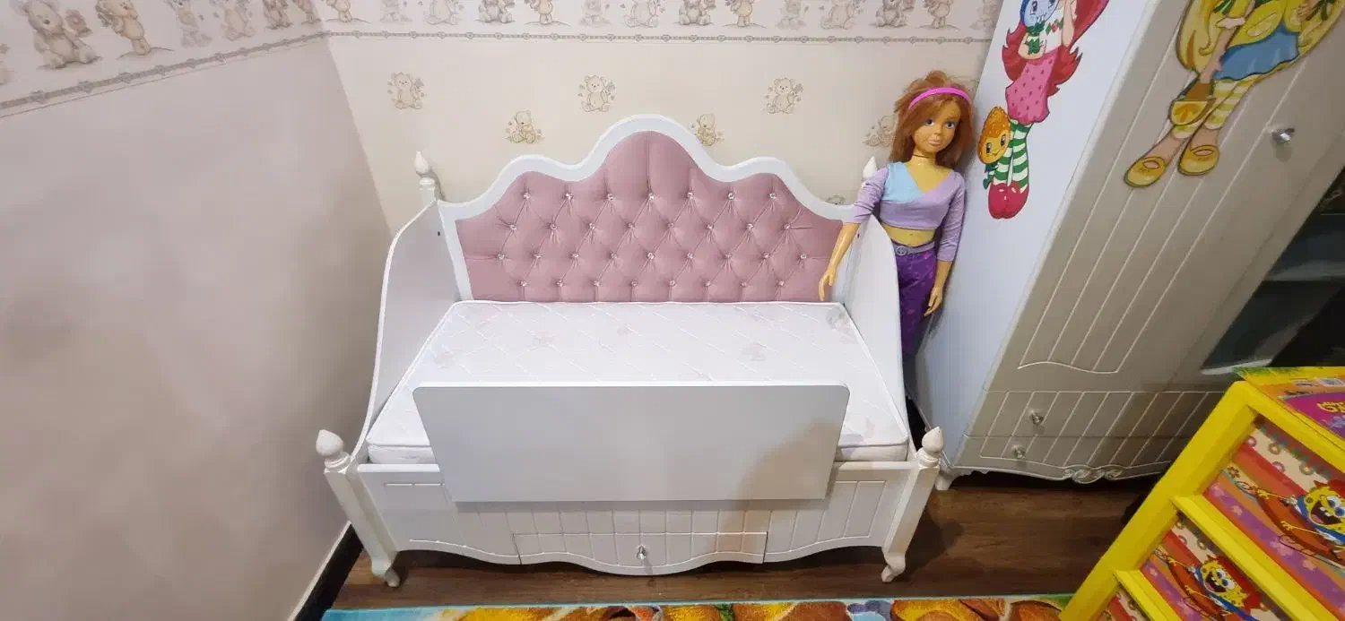 تخت کودک تا ۷ سال در حد نو|تخت و صندلی بچه|پاکدشت, پاکدشت (مامازند)|دیوار