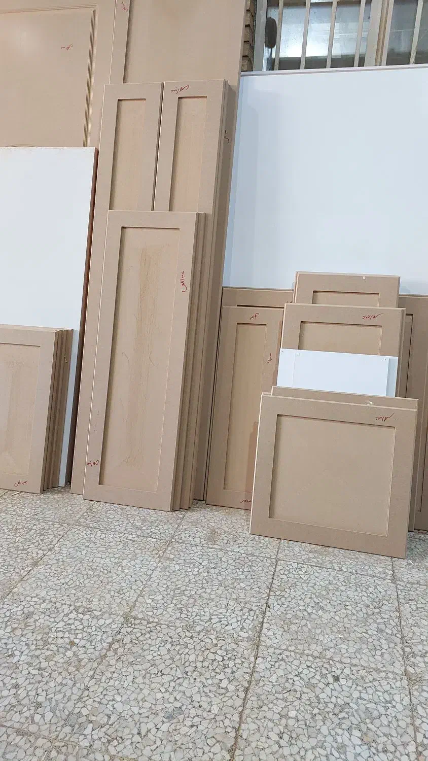 کارگر ساده یا سمباده زن|استخدام صنعتی، فنی، مهندسی|چهاردانگه (تهران), |دیوار