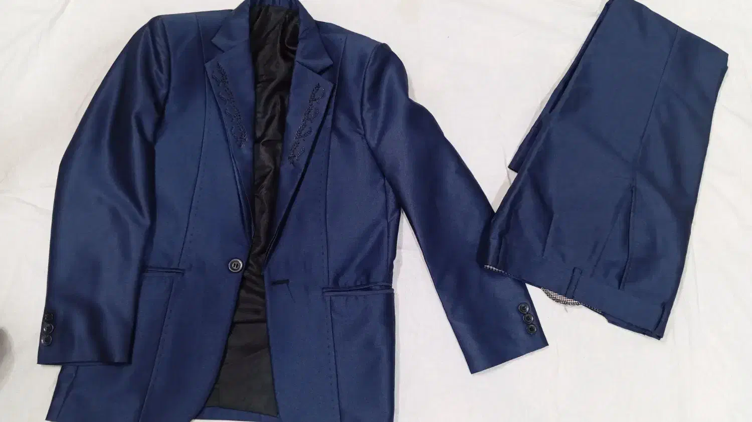 لباس.کت.شلوار|لباس|زابل, |دیوار