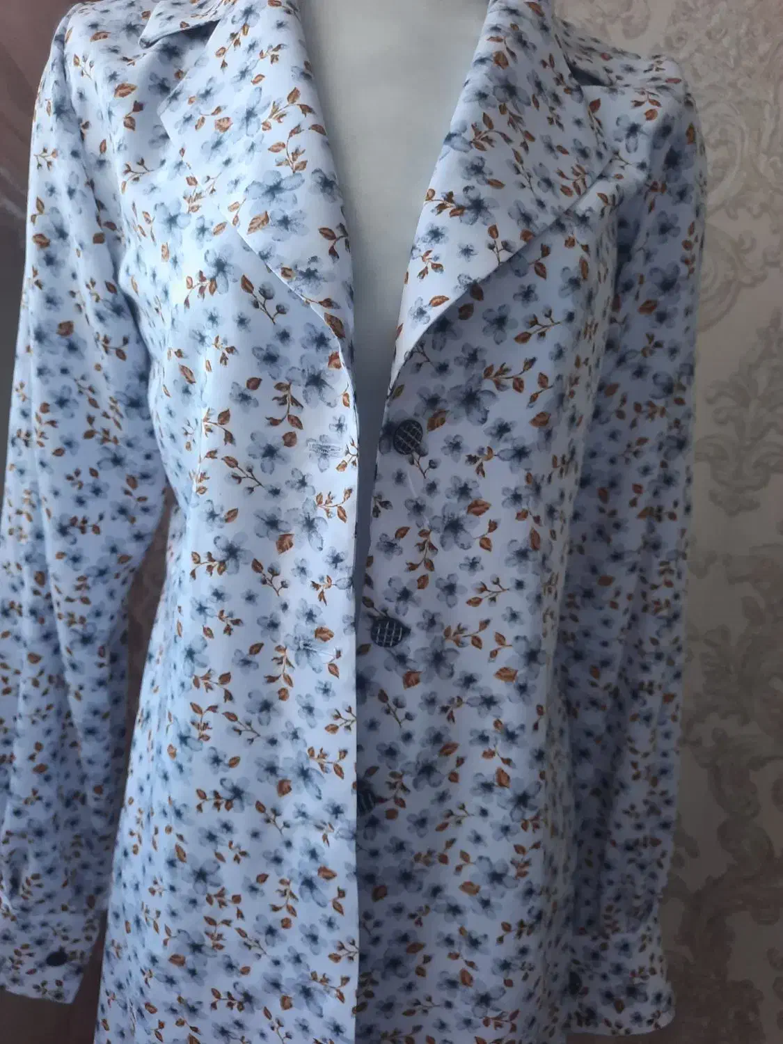 دوخت شومیز|لباس|گلبهار, شهر جدید گلبهار|دیوار