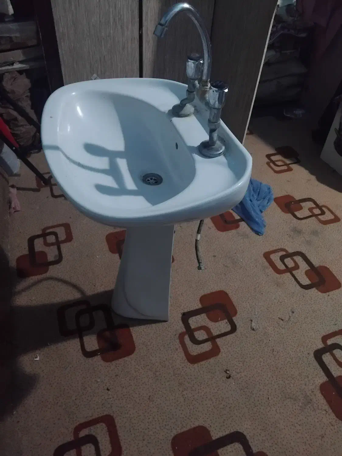 یک عدد روشویی بزرگ درحد نو|لوازم سرویس بهداشتی|آبادان, |دیوار