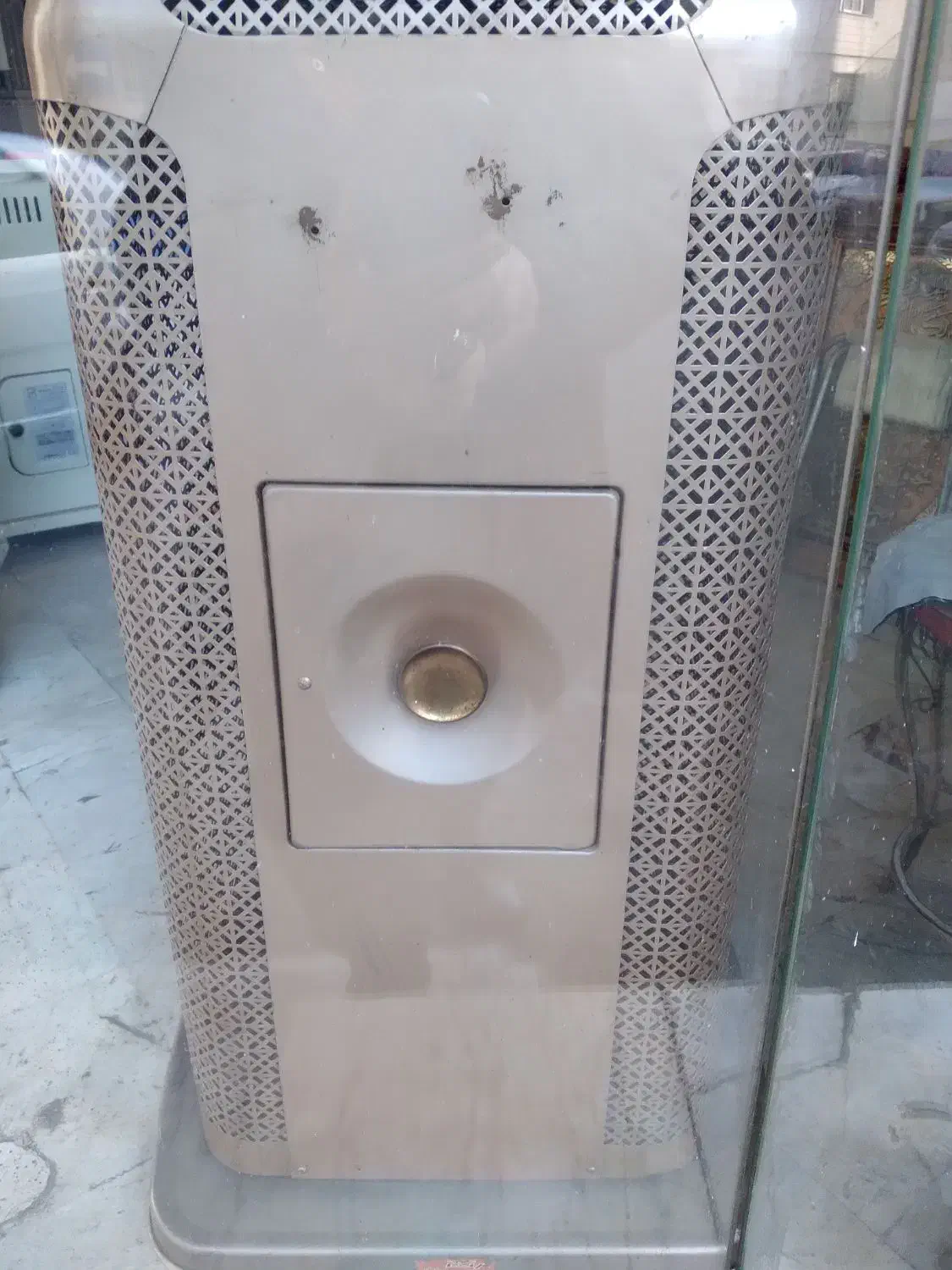 بخاری نفتی ارج بسیار تمیز وسالم|بخاری، هیتر، شومینه|تهران, جوادیه|دیوار