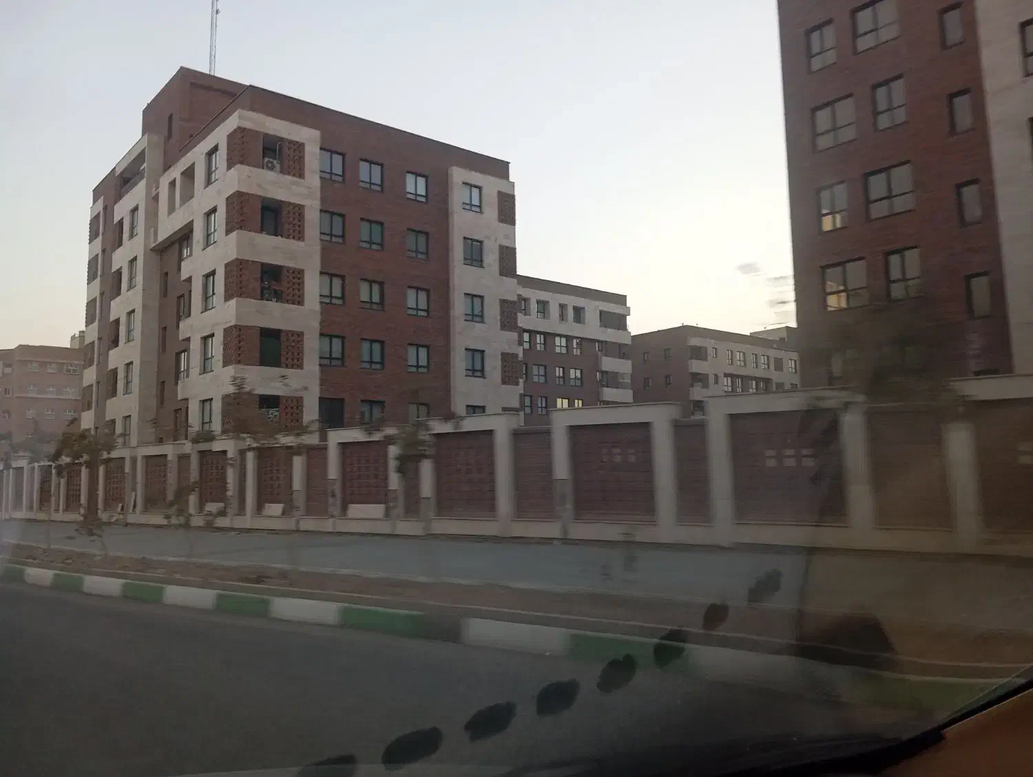 نگهبان مجتمع|استخدام سرایداری و نظافت|قم, پردیسان|دیوار