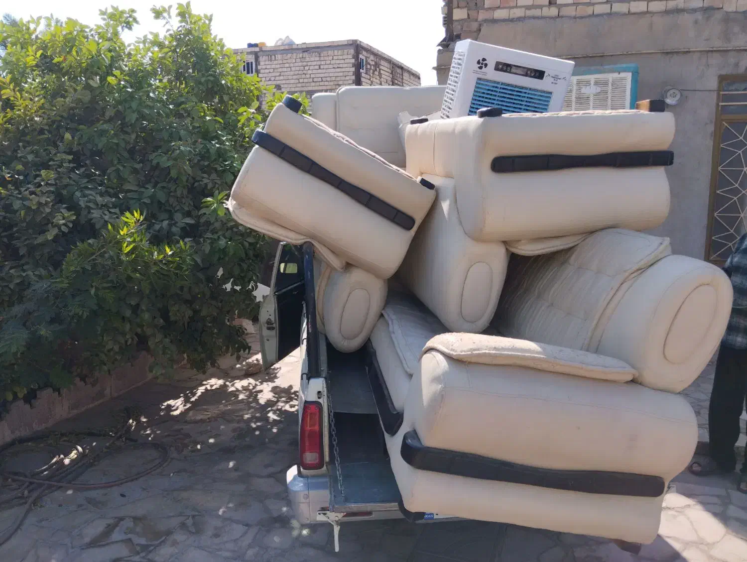 مبل|مبلمان خانگی و میز عسلی|بم, |دیوار