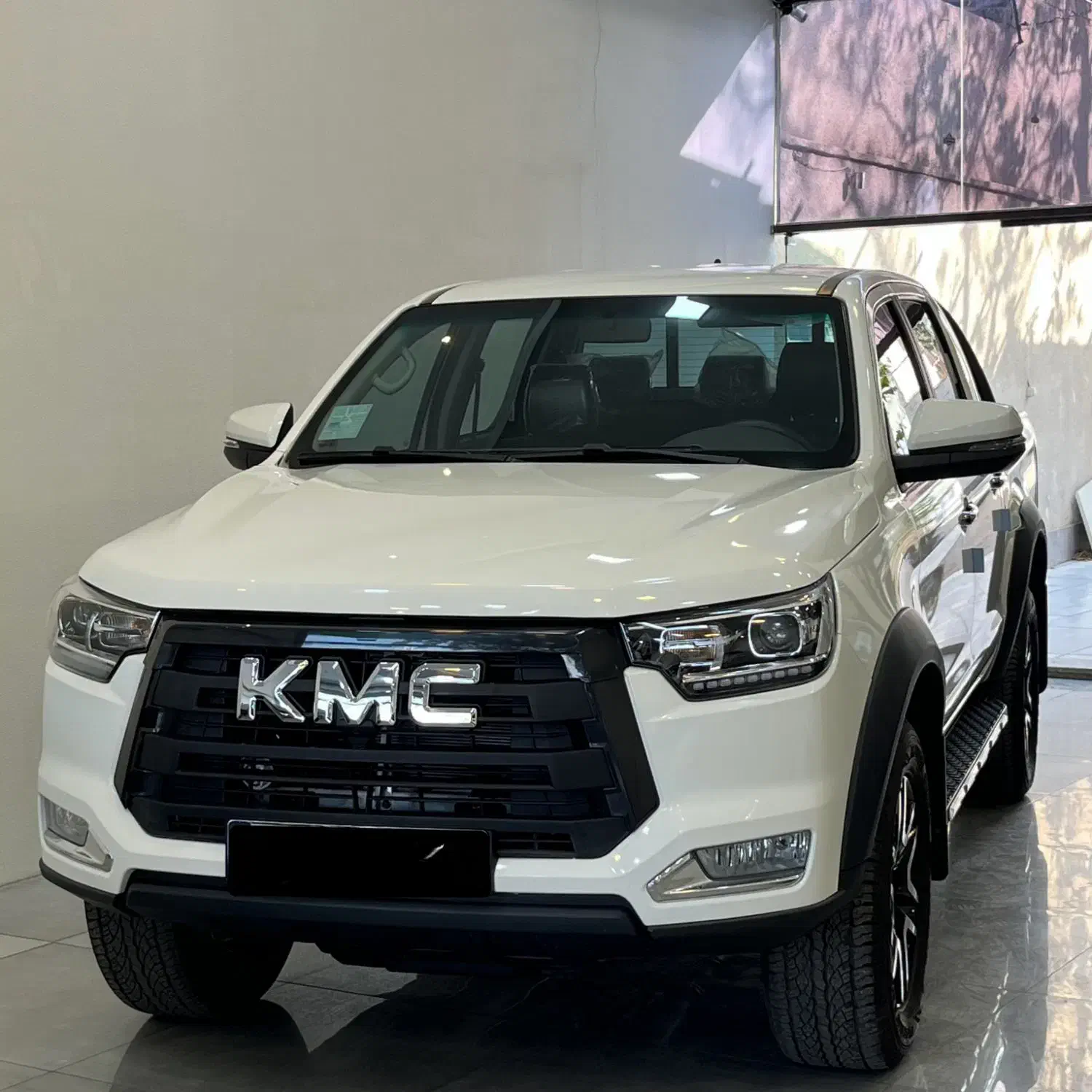 کی ام سی تی۸ مدل ۱۴۰۱ کم کار|خودرو سواری و وانت|اصفهان, فرح آباد|دیوار