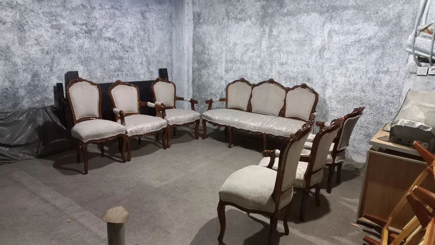 مبل سلطنتی طرح فرحی|مبلمان خانگی و میز عسلی|رباط‌کریم, الارد|دیوار