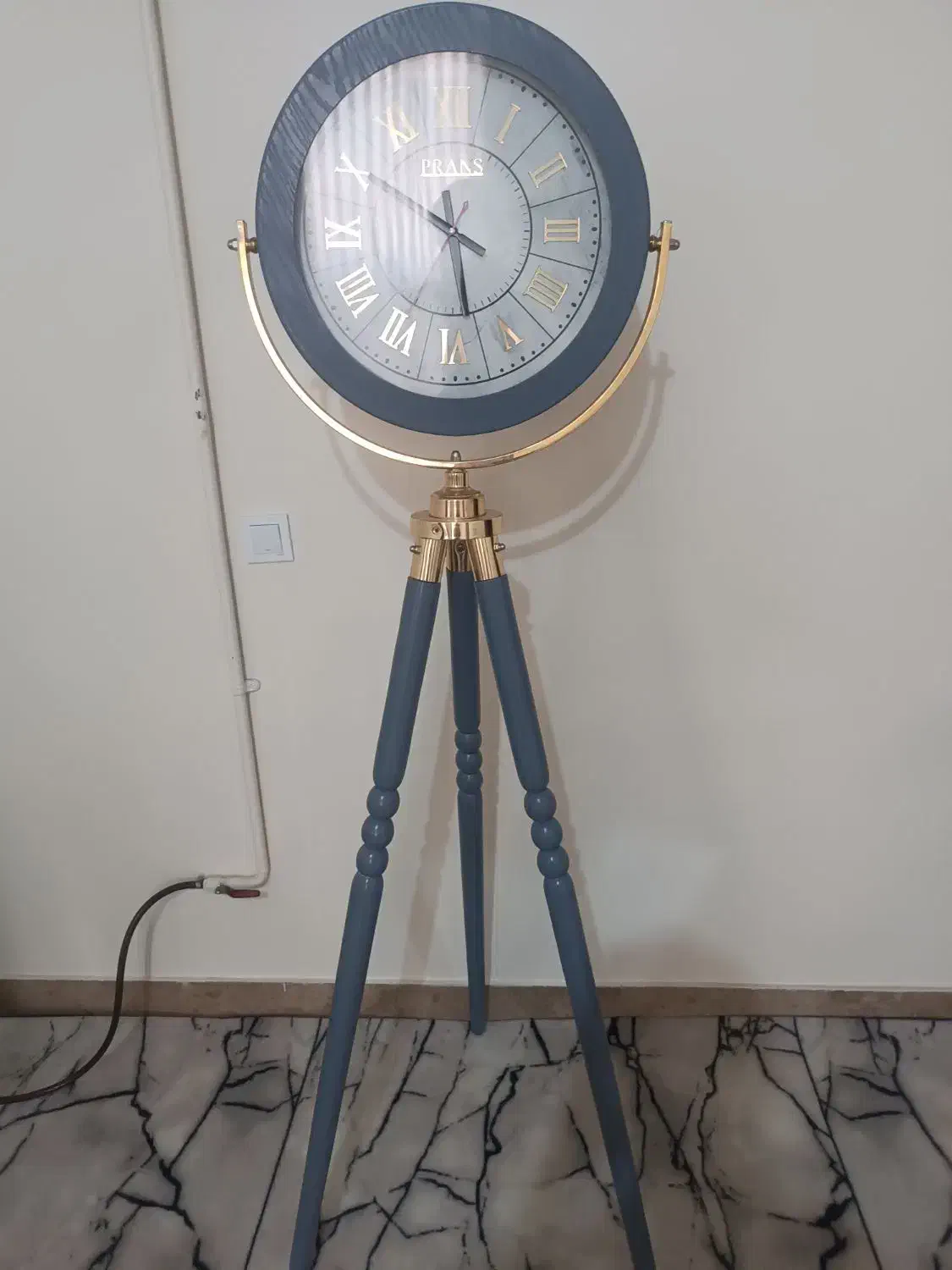 فروش ساعت سه پایه نو برای جهاز عروس|ساعت دیواری و تزئینی|بومهن, |دیوار