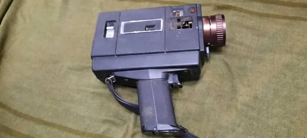 دوربین فیلم برداری قدمی|کلکسیون اشیاء عتیقه|فردوسیه, |دیوار