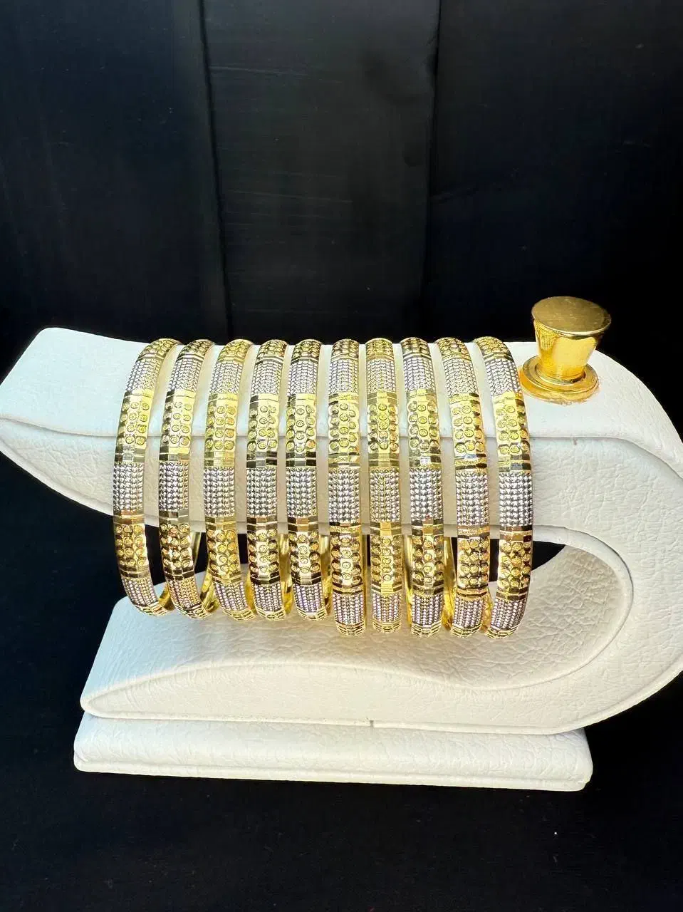 النگو مستعمل فردوسی جنوبی مغازه سوم ایران زمین|جواهرات|نیشابور, فردوسی جنوبی|دیوار