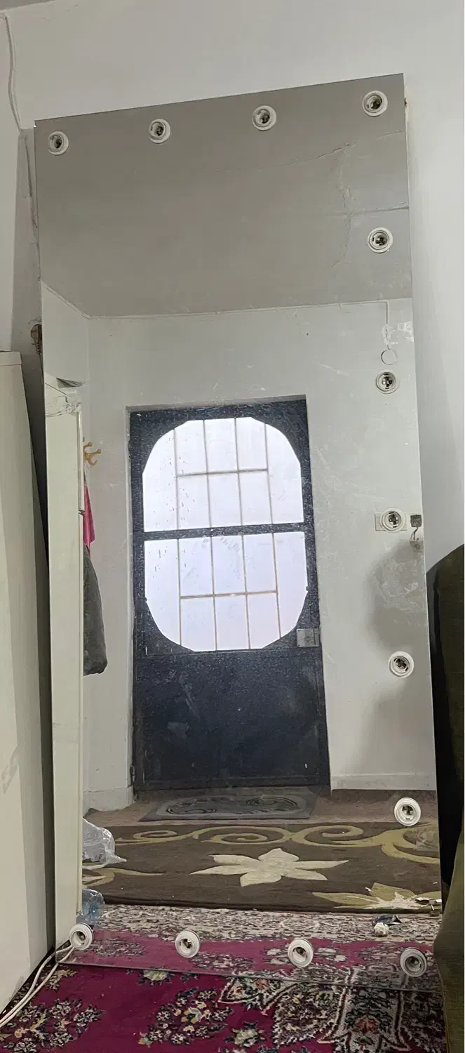 فروش اینه نو درجه یک فوری|آرایشگاه و سالنهای زیبایی|رامسر, |دیوار