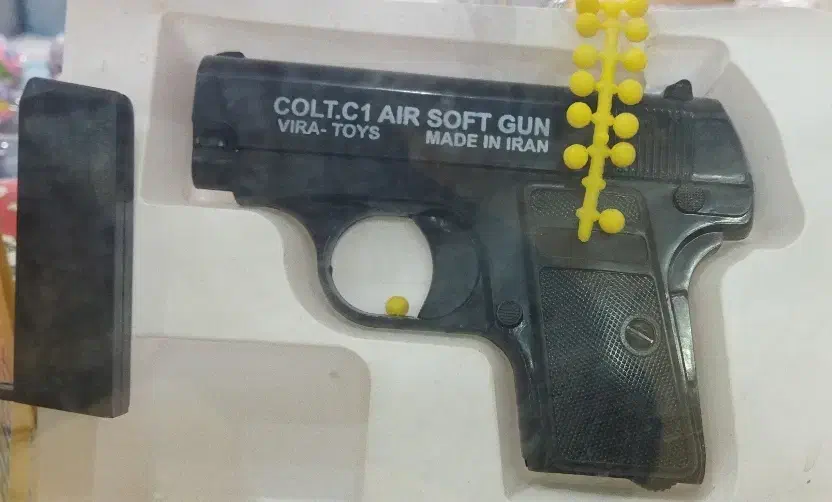 تپانچه فلزی. تیر ژله ای،|اسباببازی|هندیجان, |دیوار