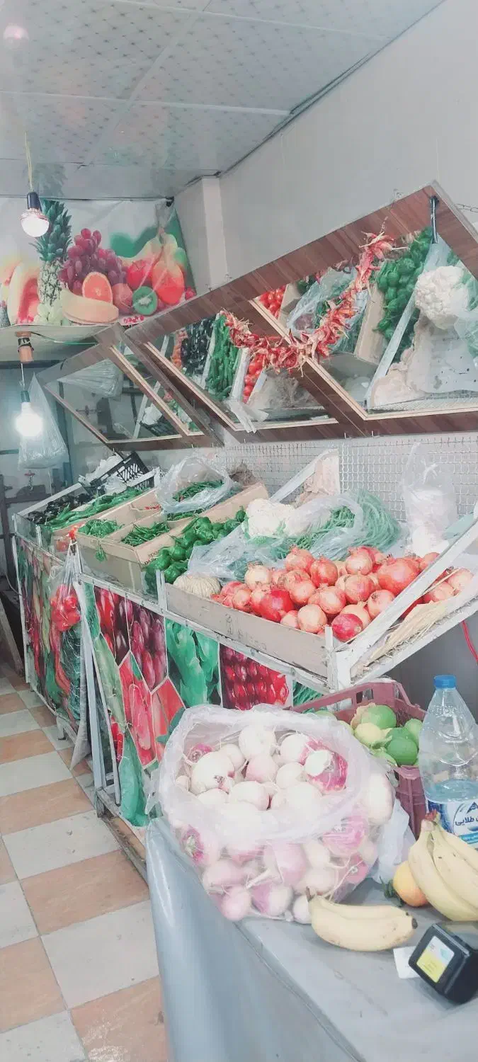 تعدادی آیینه ویک عدد ترازو ۵۰کیلویی پرینتر دار|فروشگاه و مغازه|مرودشت, فرهنگ|دیوار