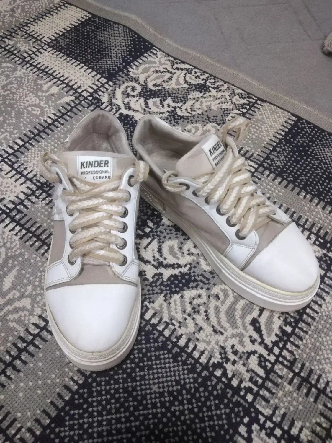 نیم بوت وکفش اسپرت دخترونه|کیف، کفش، کمربند|مشهد, کوی سیدی|دیوار