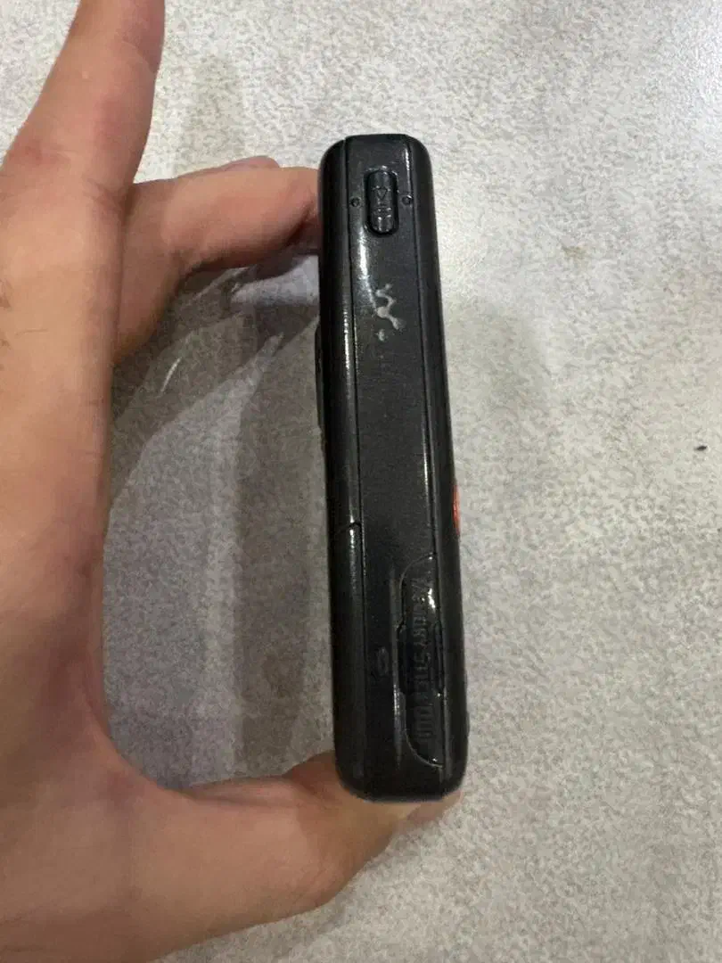 گوشی سونی اریکسون W810 با شارژر اصلی|موبایل|کرج, گلستان|دیوار