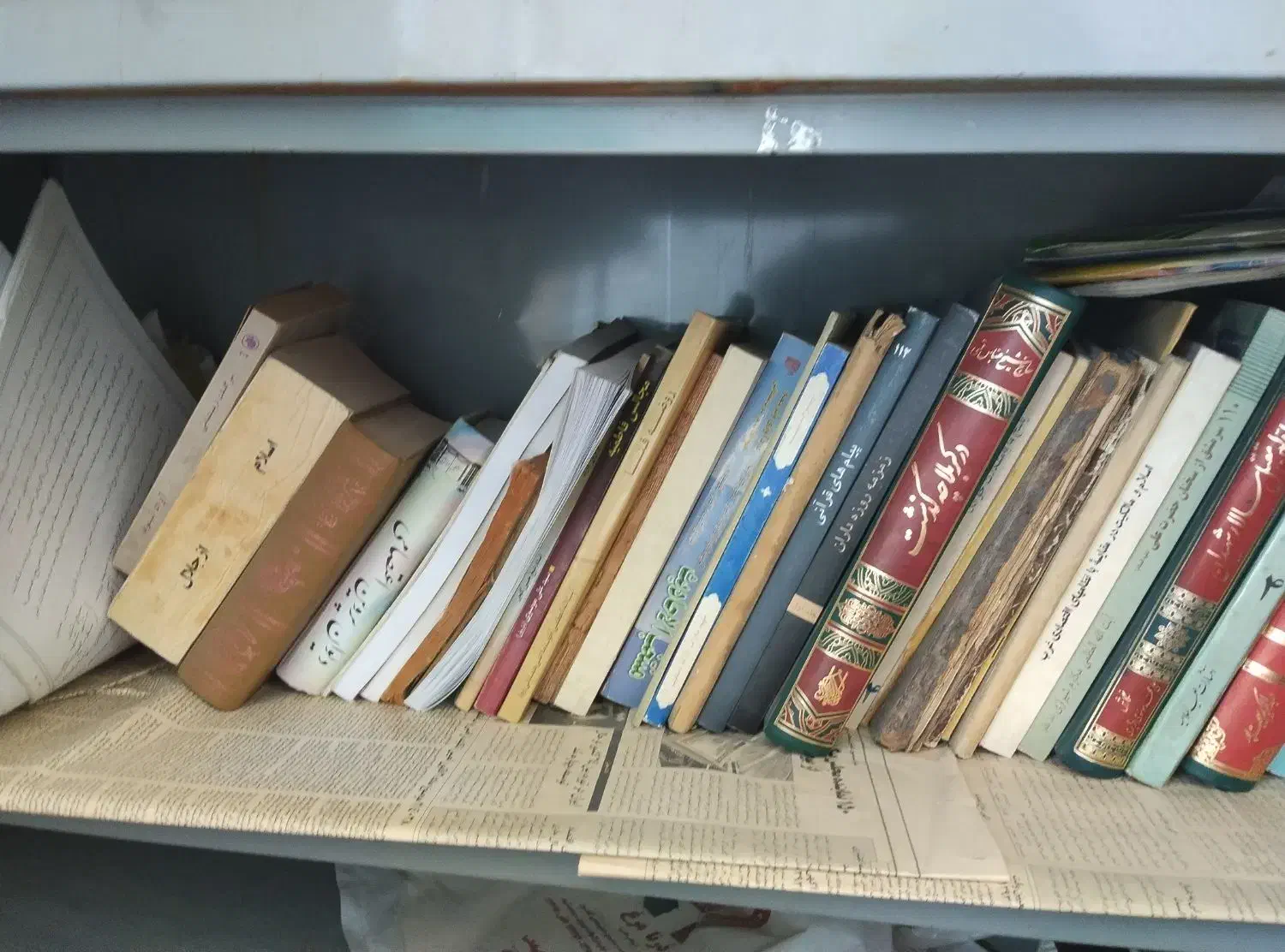 کتاب|کتاب و مجله مذهبی|قم, باجک دو|دیوار