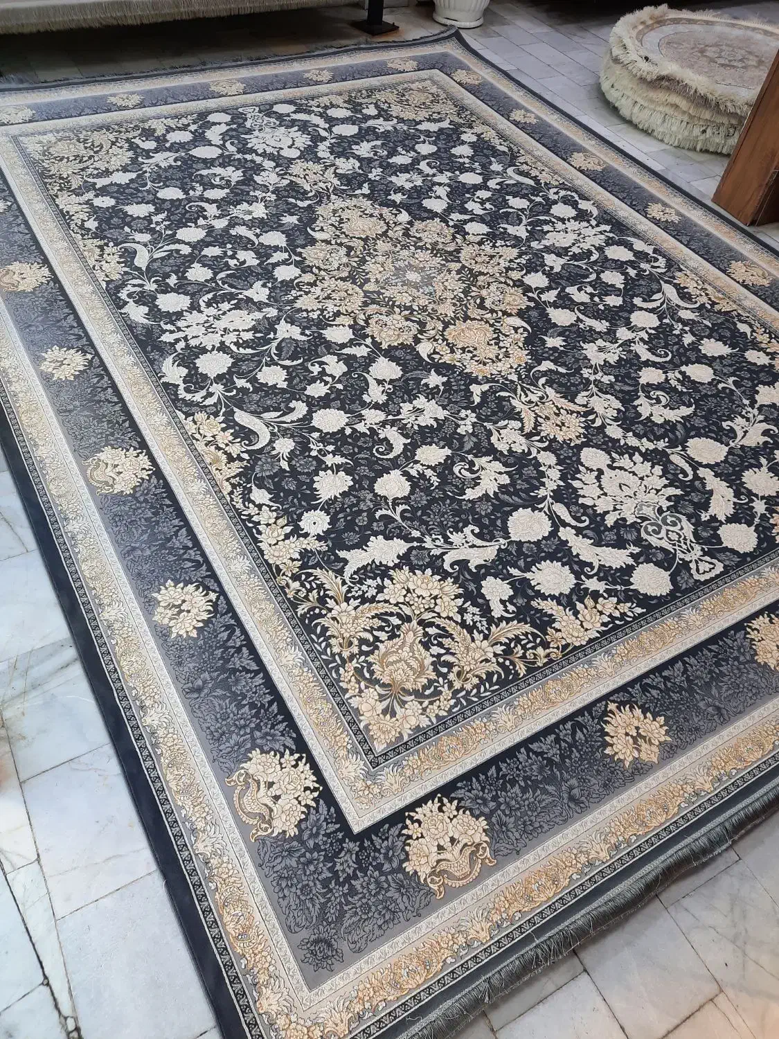 ۴عدد۱۲متری۱۲۰۰شانه۳۶۰۰تراکم گلبرجسته تخفیفی|فرش|مشکین‌دشت, |دیوار