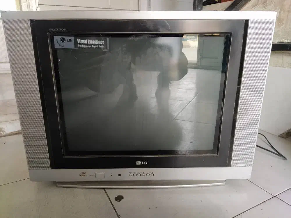 تلوزیون قدیمی LG|تلویزیون و پروژکتور|فسا, |دیوار
