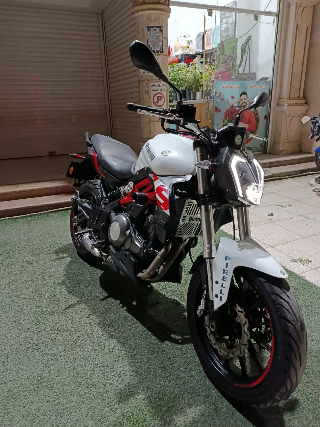 بنلی 300 مدل 1401|موتورسیکلت|گنبد کاووس, |دیوار