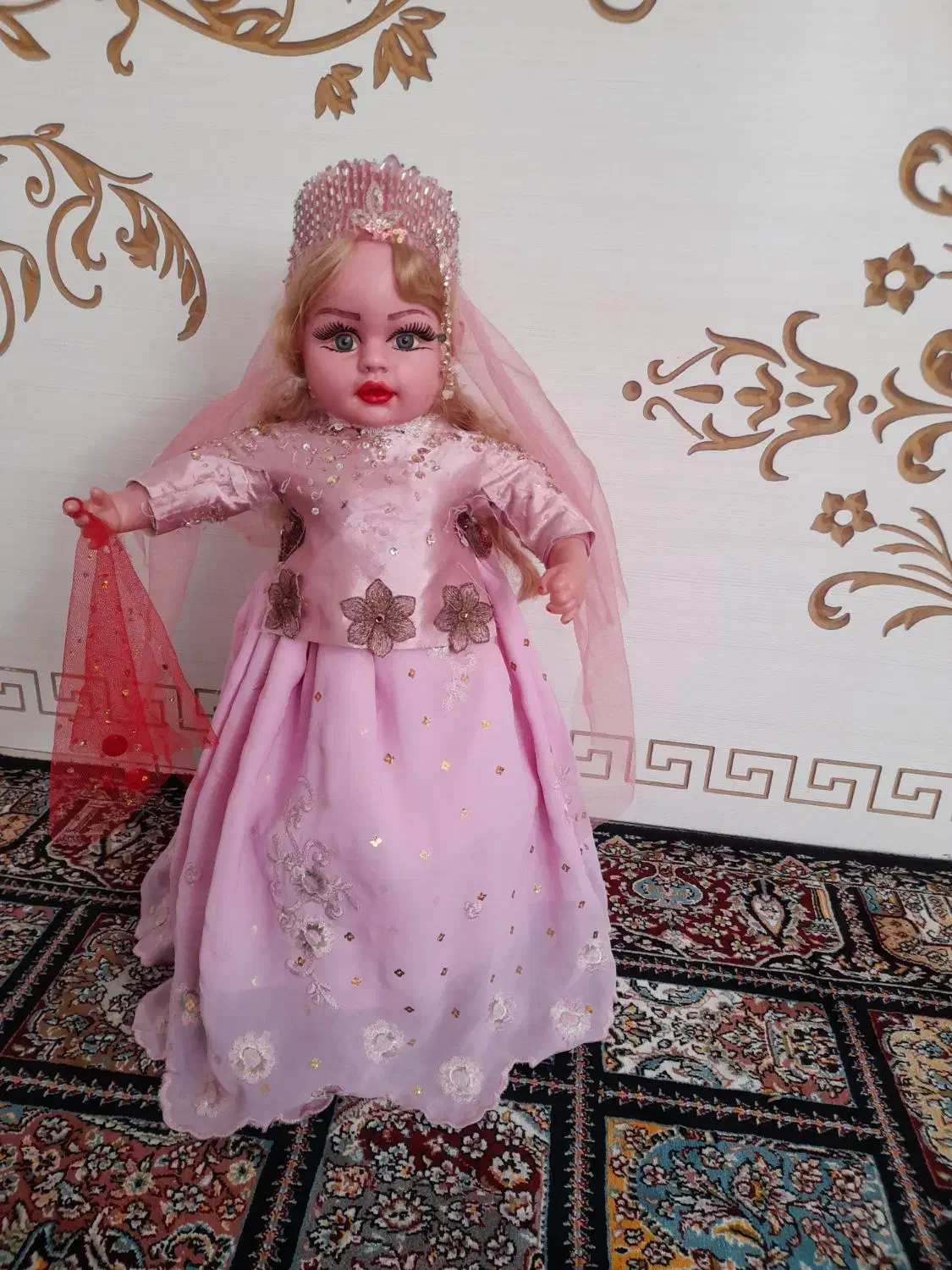عروسک شک و بسیار زیبا وسالم|اسباب‌بازی بچه|قم, پردیسان|دیوار
