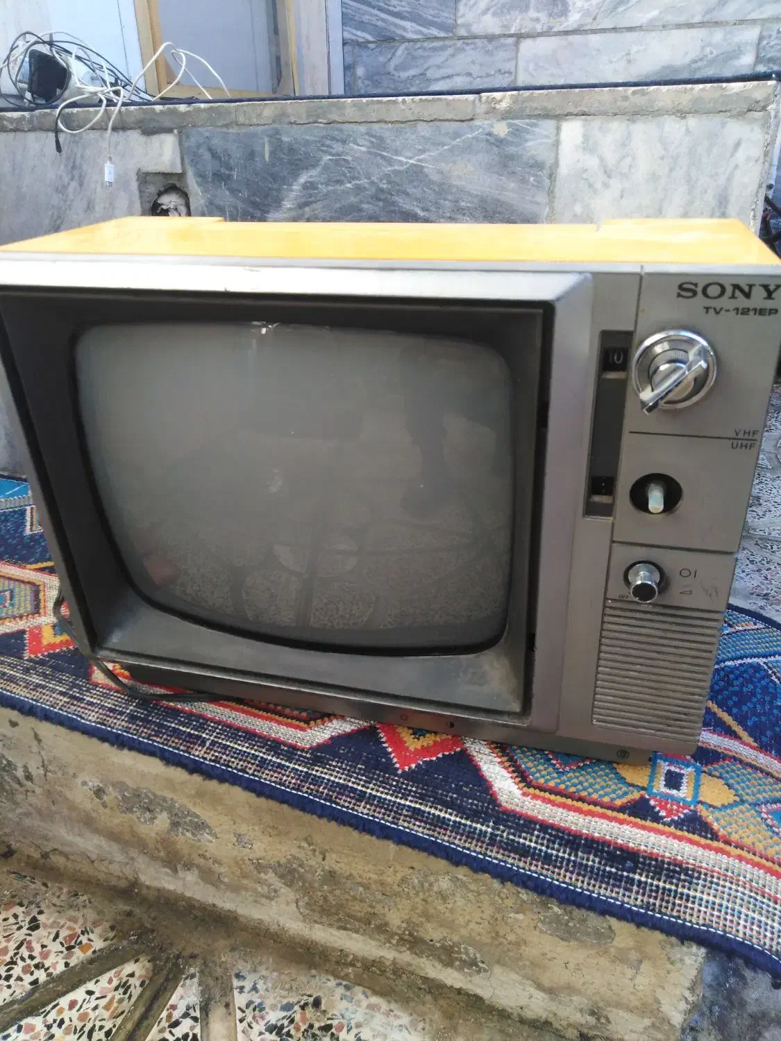 تلویزیون قدیمی اصل ژاپن کلکسیونی|تلویزیون و پروژکتور|بروجرد, |دیوار