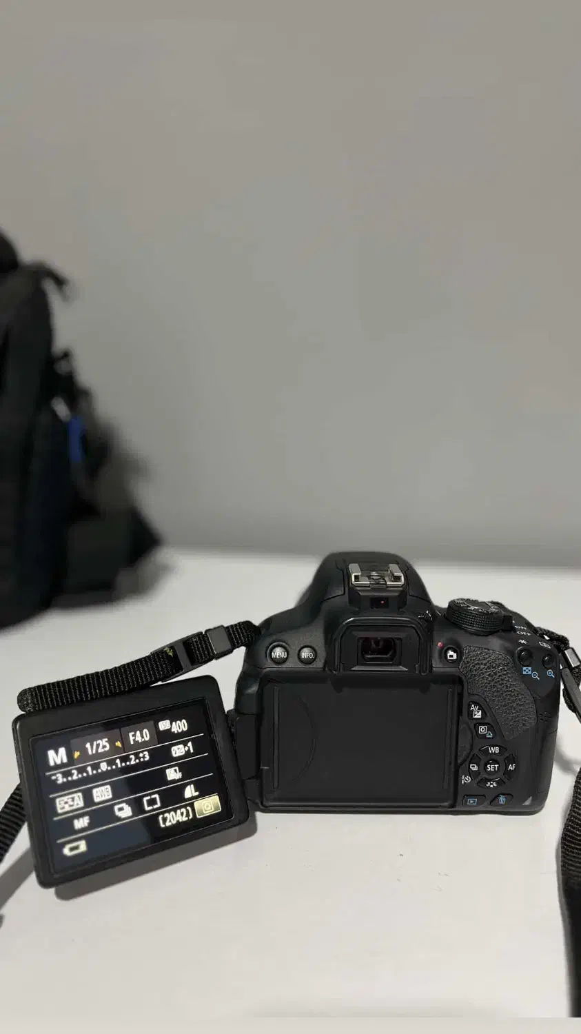 دوربین عکاسی canon700d|دوربین عکاسی و فیلم‌برداری|رشت, استادسرا|دیوار