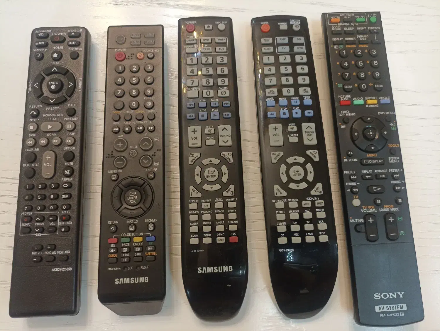 فروش و تعمیر انواع کنترل های نایاب و کمیاب|تلویزیون و پروژکتور|مشهد, کوی راد|دیوار