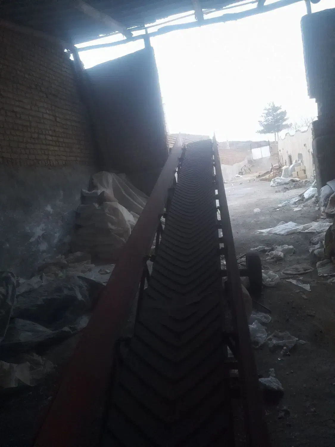 دو دستگاه نوار نقاله ۶ و ۸ متری متحرک آجدار|ماشینآلات صنعتی|آبگرم, |دیوار