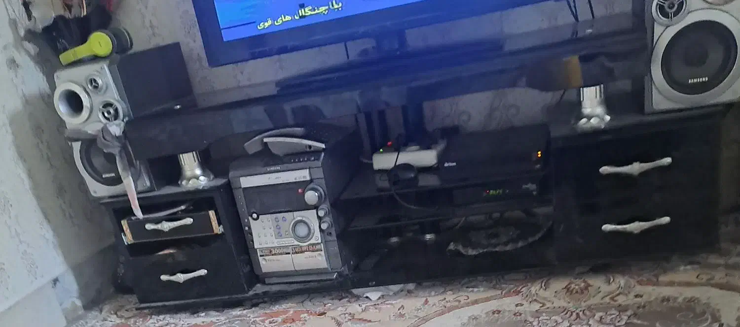 میز تلویزیون|میز تلویزیون|نیشابور, گنبد سبز|دیوار