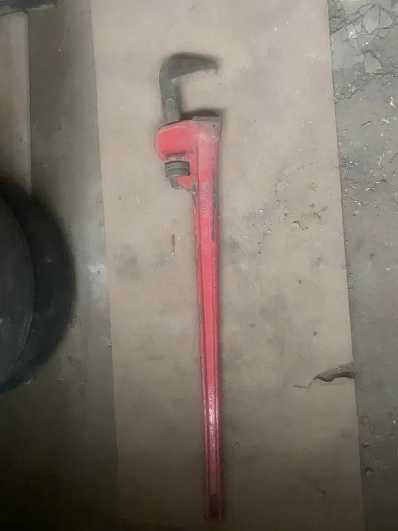 انواع آچار ها ی سایز بزرگ|ابزارآلات|سلماس, |دیوار