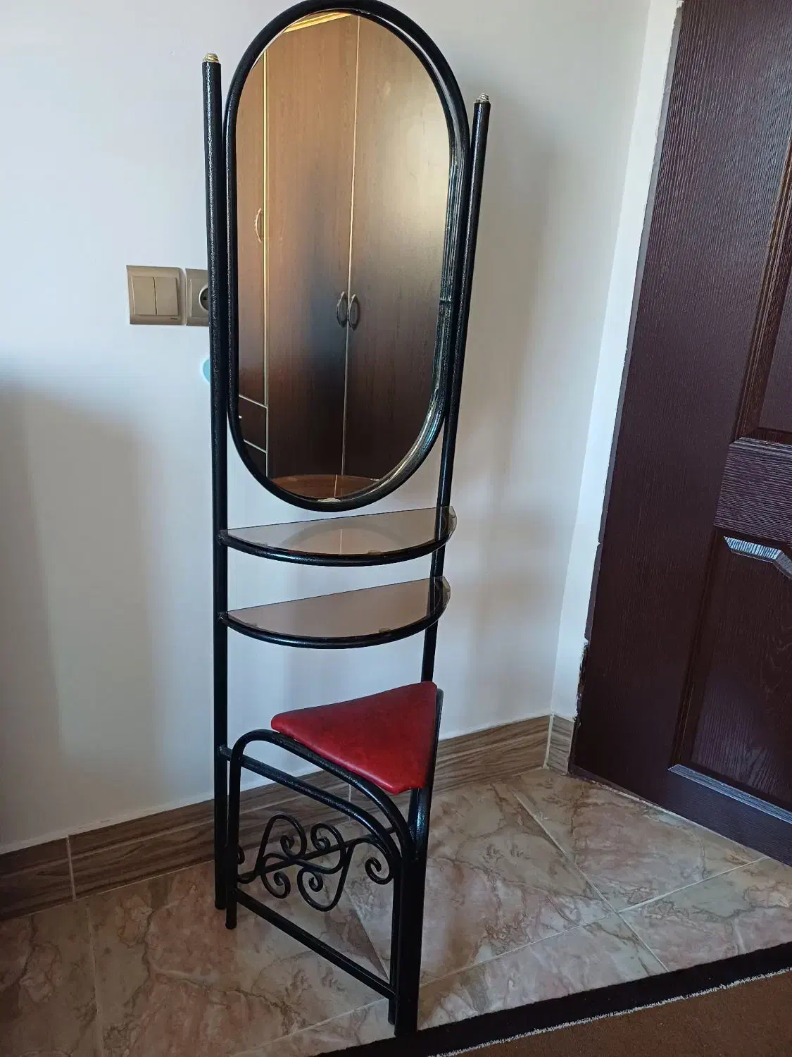 میز آرایشی|مبلمان خانگی و میز عسلی|ساری, |دیوار