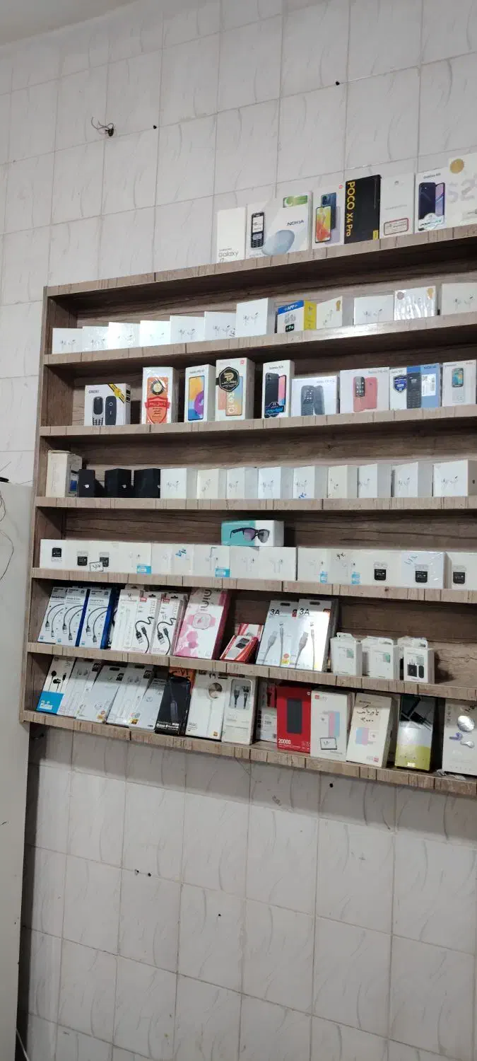 فروش کلیه لوازم جانبی تلفن همراه. اسپیکر ایرپاد|لوازم جانبی موبایل و تبلت|شهرضا, |دیوار