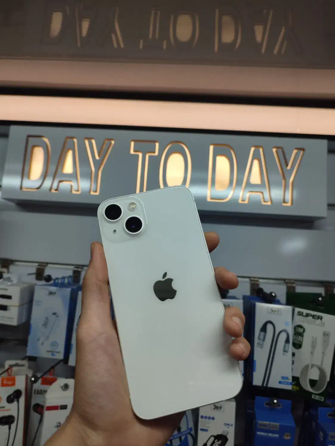 اپل iPhone 13 با حافظهٔ ۱۲۸ گیگابایت|موبایل|گنبد کاووس, |دیوار