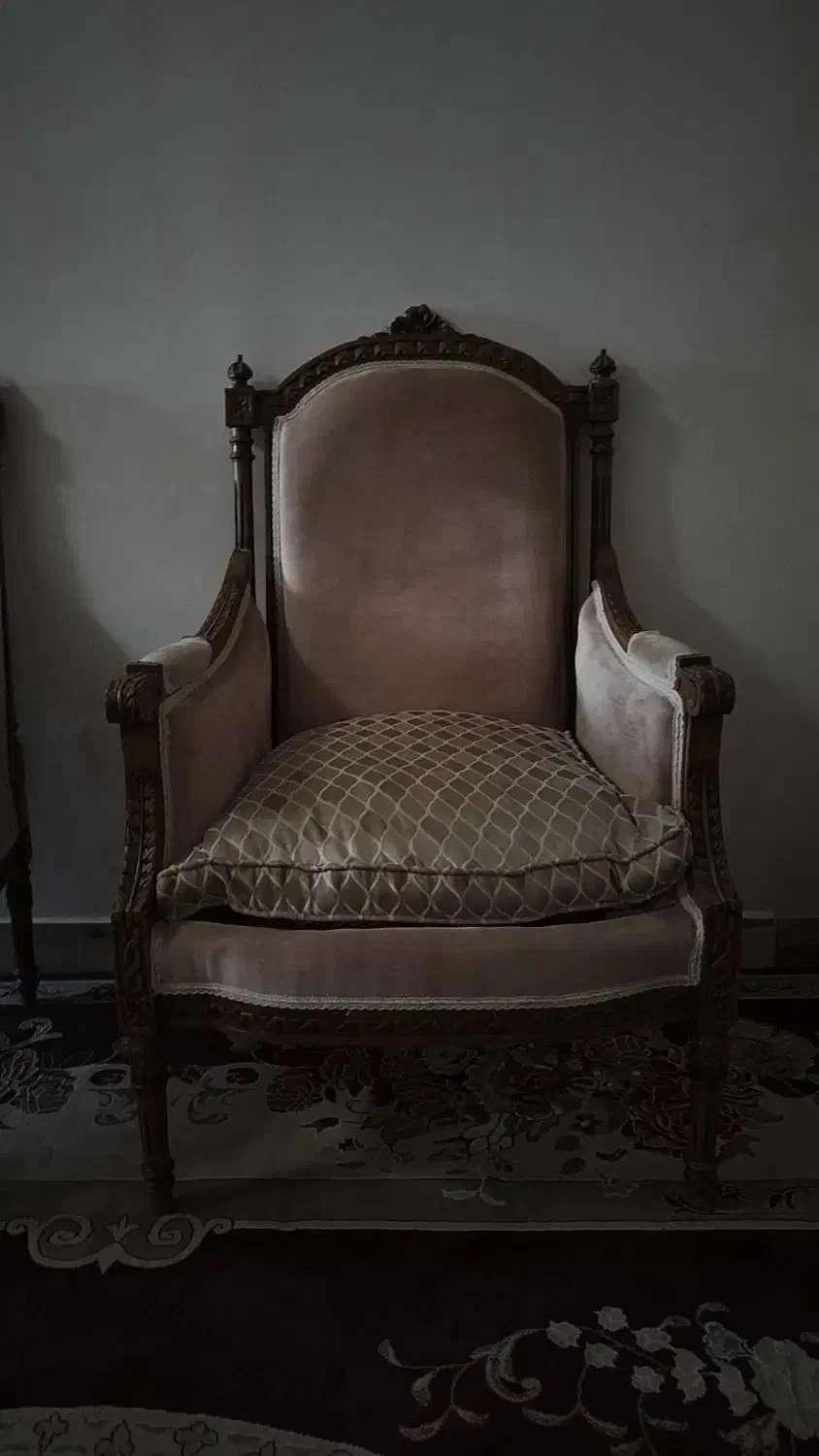 مبل سلطنتی|مبلمان خانگی و میز عسلی|ایلام, |دیوار