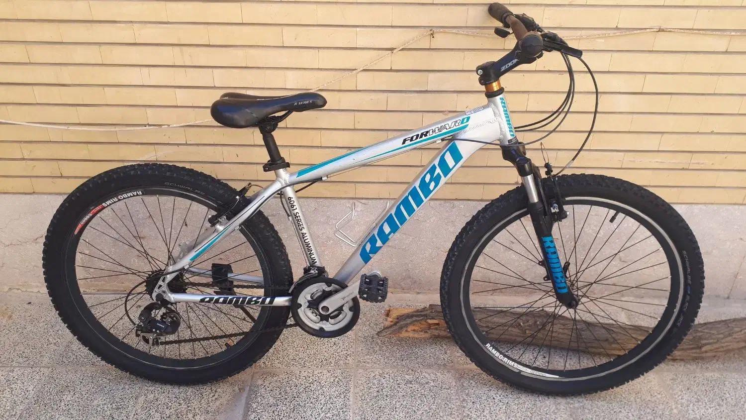 دوچرخه رمبو سایز ۲۶ تنه المینیوم(جاینت ویوا)|دوچرخه، اسکیت، اسکوتر|اصفهان, رسالت|دیوار