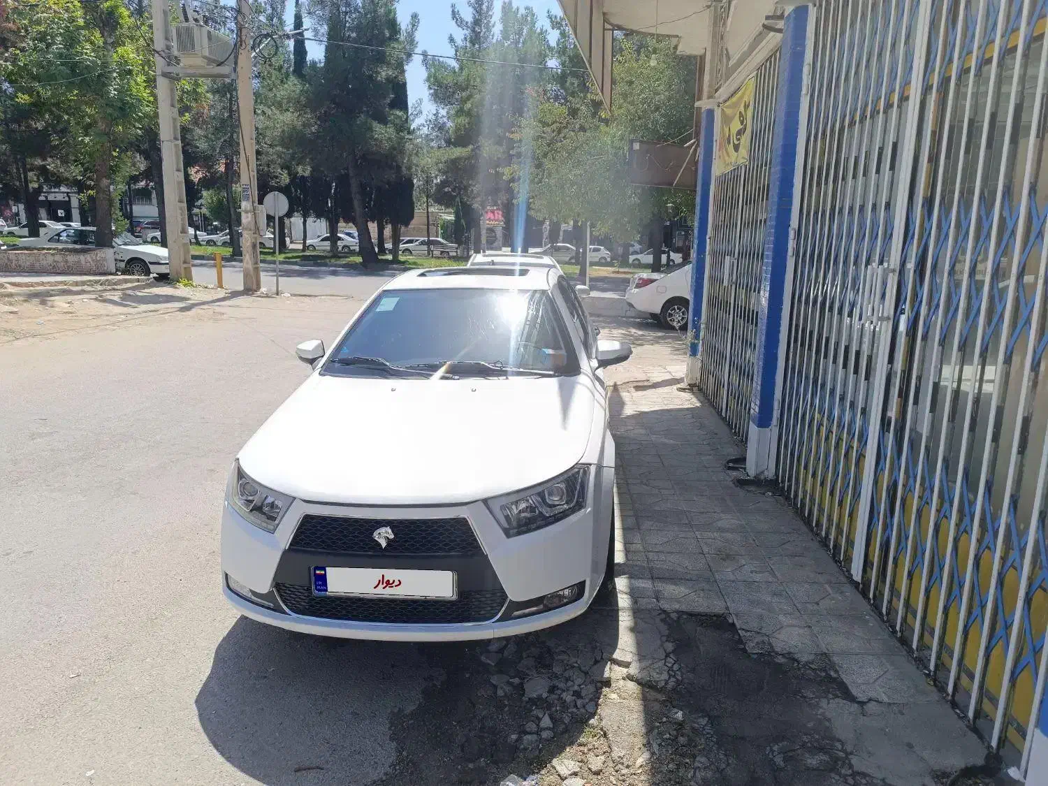 دنا پلاس سانروف دار|خودرو سواری و وانت|یاسوج, |دیوار