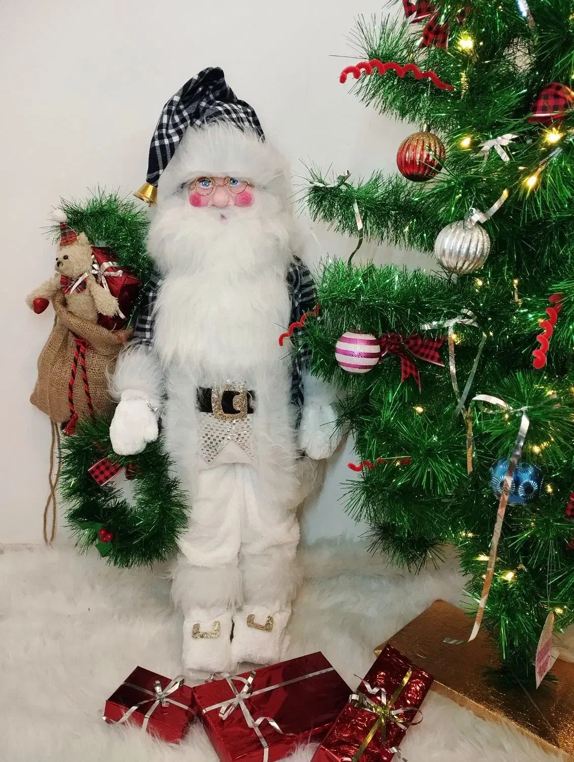 دکوری انواع بابانویل ننه سرما|مجسمه، تندیس، ماکت|تهران, سعادتآباد|دیوار