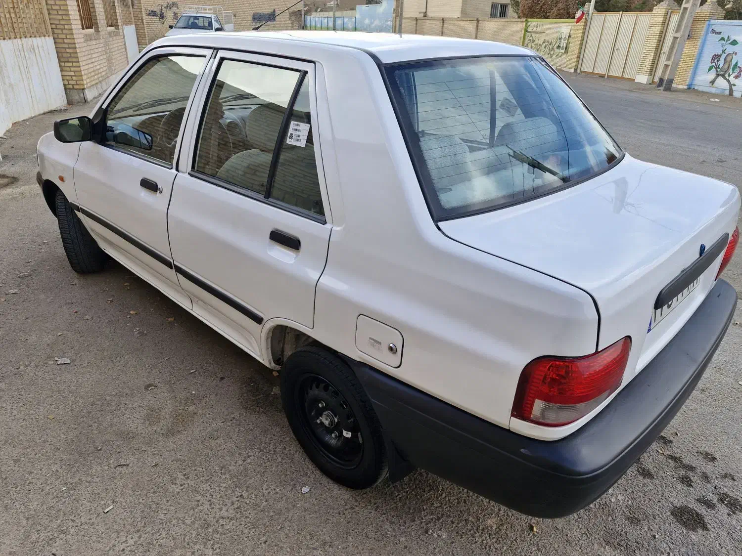 پراید۹۸.بیرنگ ۱۳۰تا کار|خودرو سواری و وانت|میبد, |دیوار